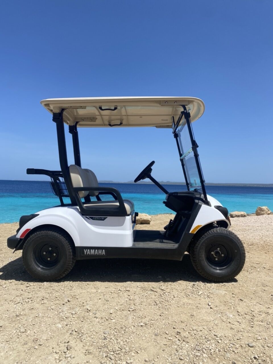 Golfcart 2-seater on the Bonaire coast